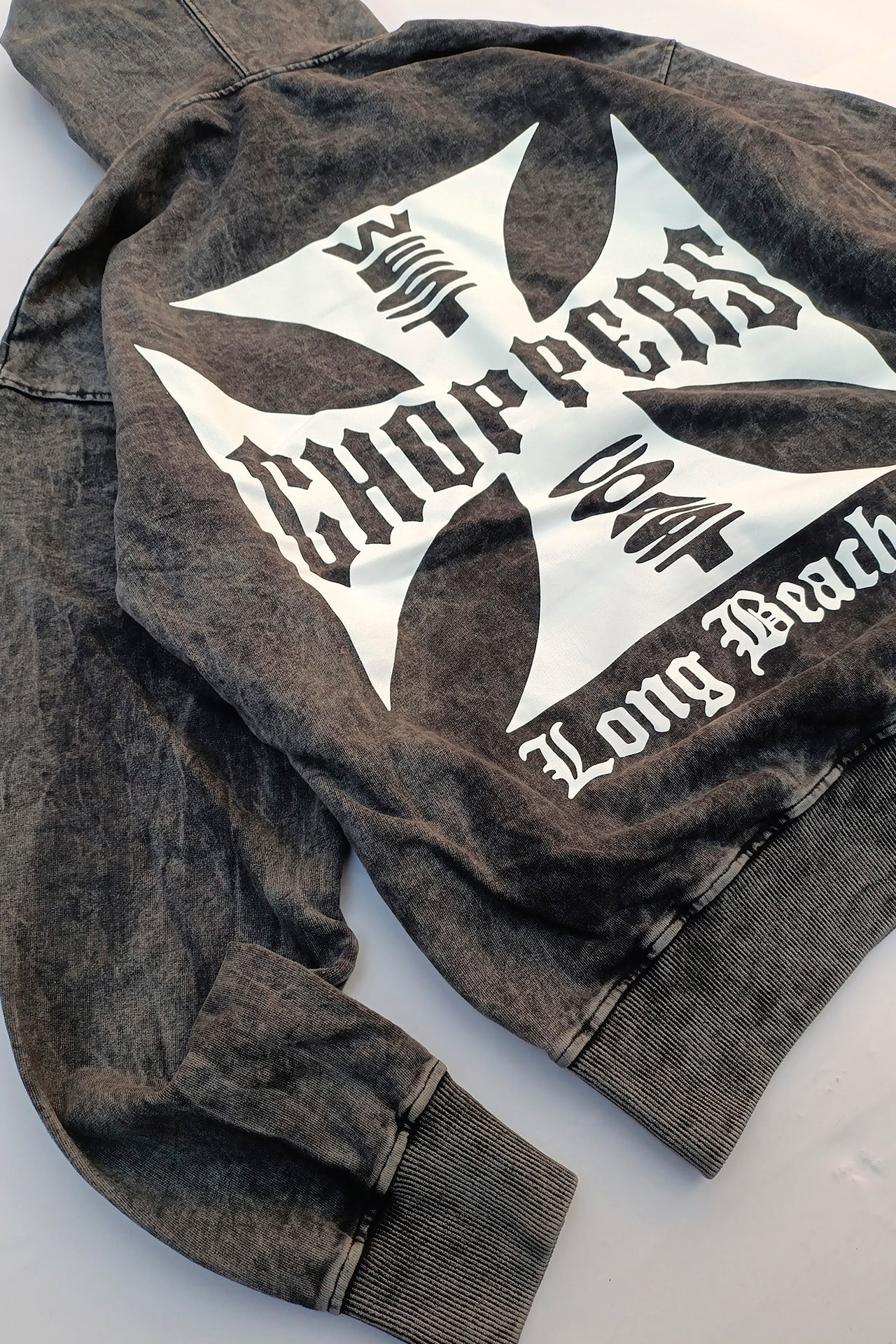 Hoodie en ASID WASH french terry 350 con diseño frontal y espalda