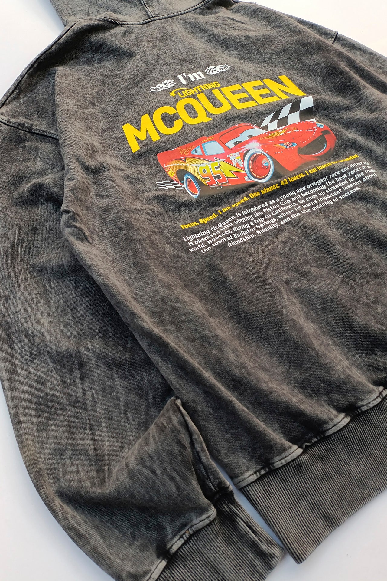 Hoodie en ASID WASH french terry 350 con diseño frontal y espalda