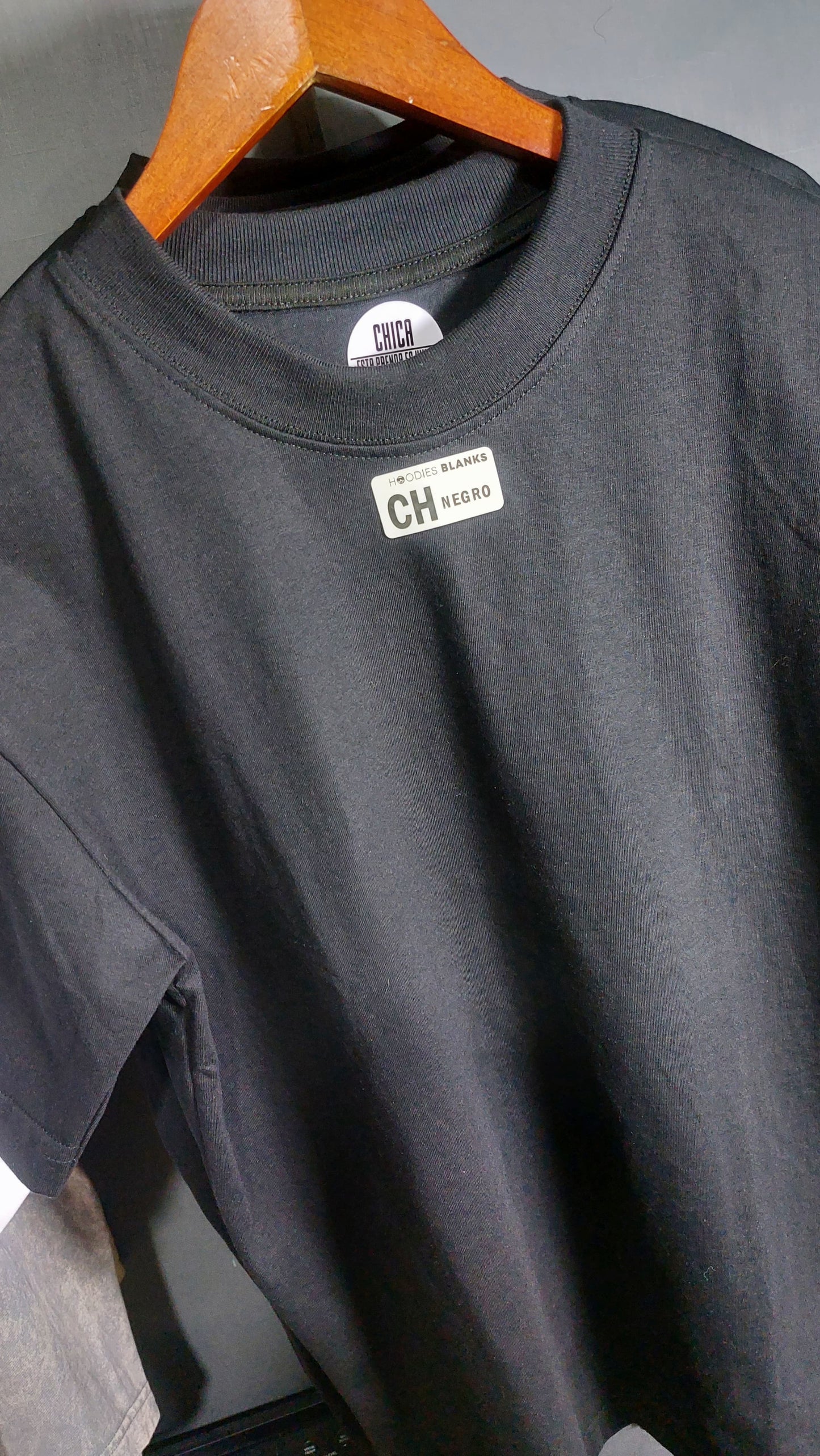 Playera lisa color NEGRO